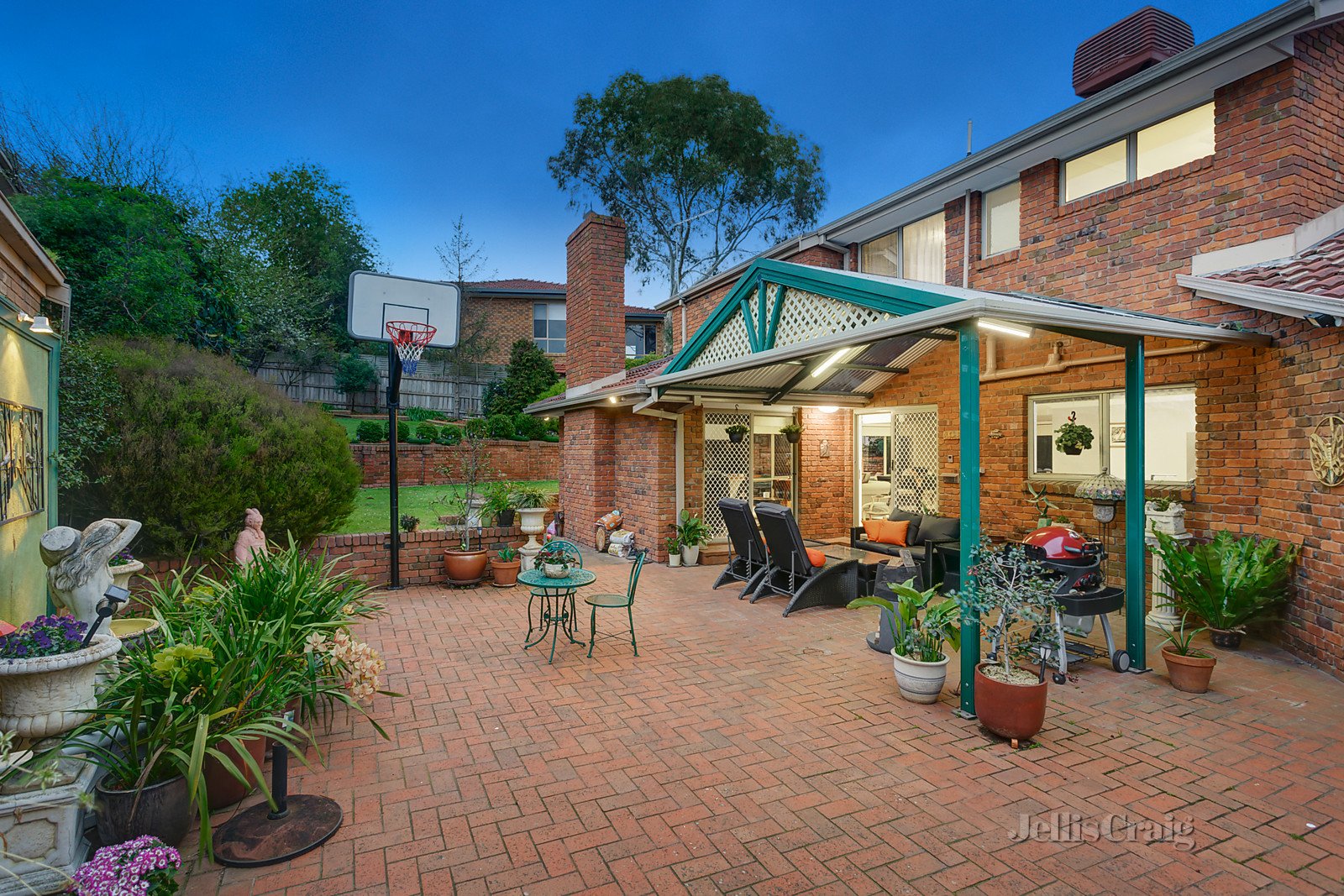 23 Macka Avenue, Greensborough image 5