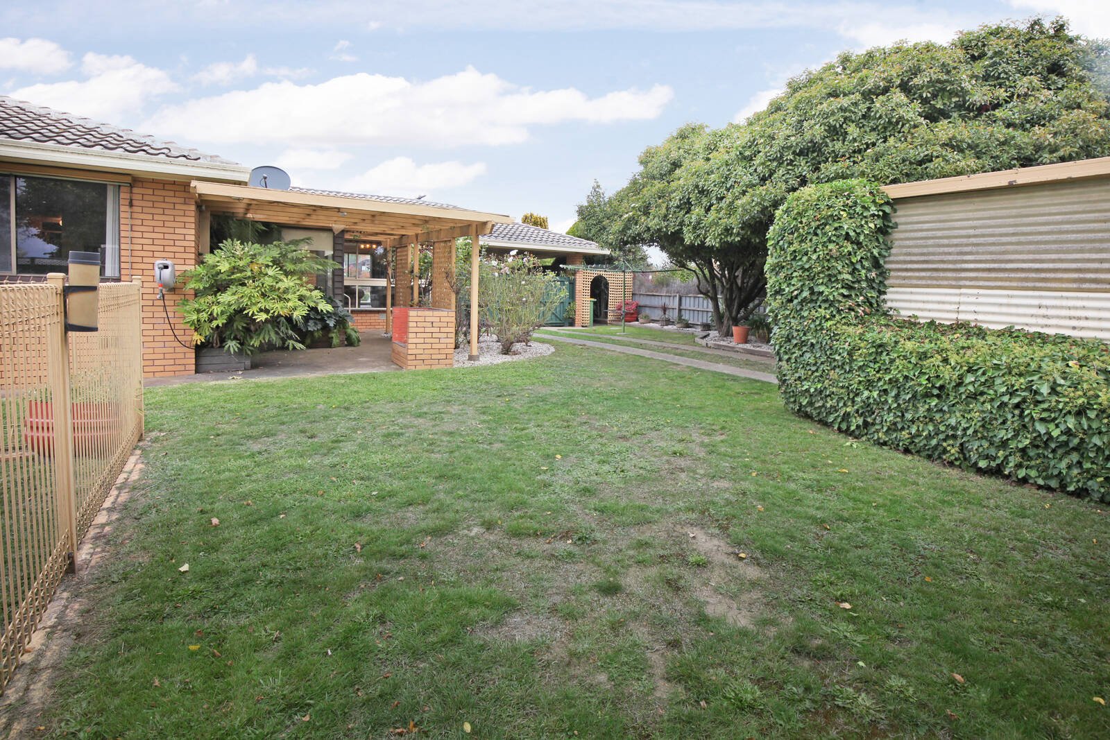 Property Gallery Thumbnail 12