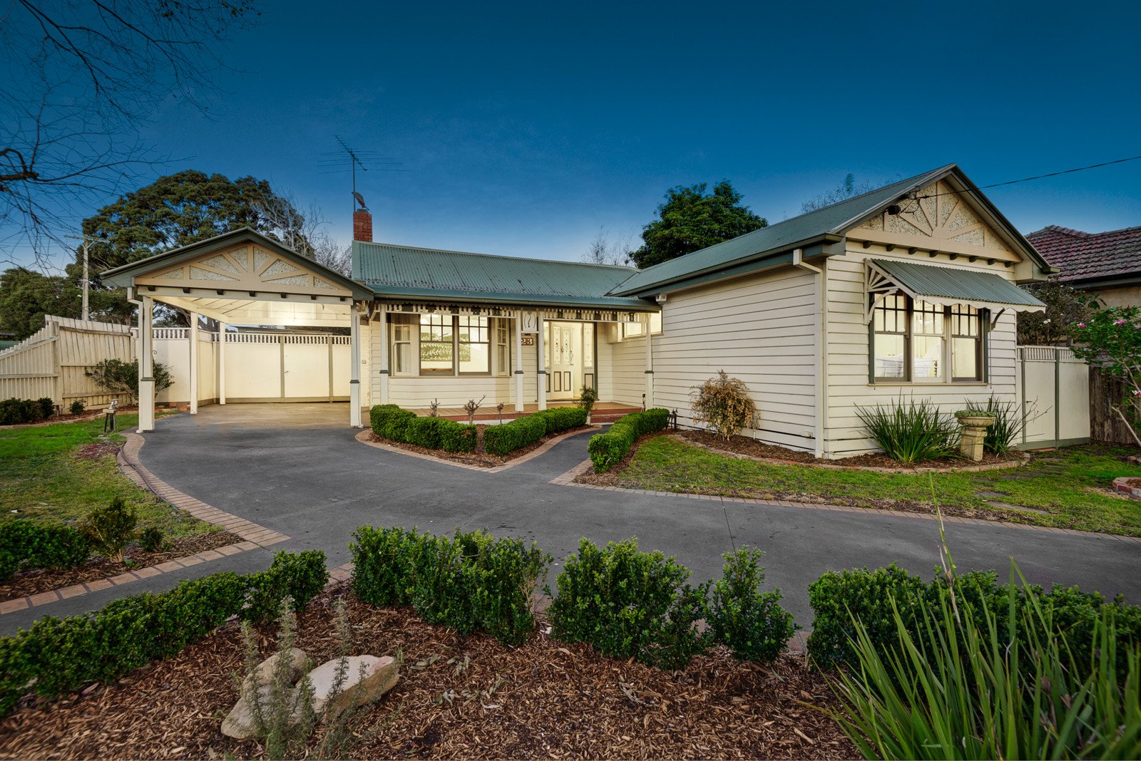 23 Malabar Road, Blackburn image 2