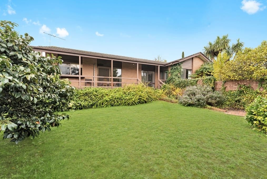 23 Mannering Drive, Glen&nbsp;Waverley image 10