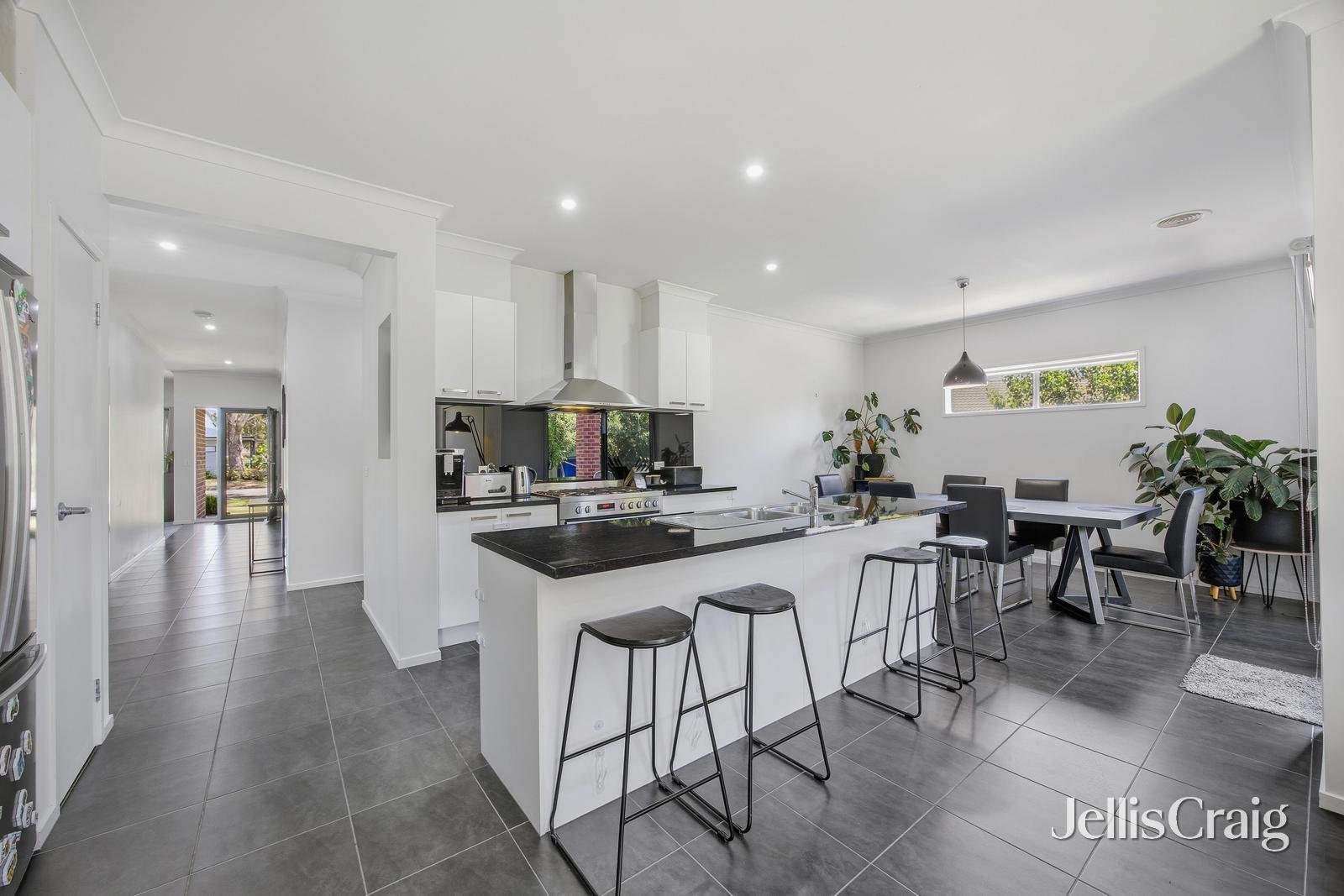 23 Mckellar Drive, Miners&nbsp;Rest image 2