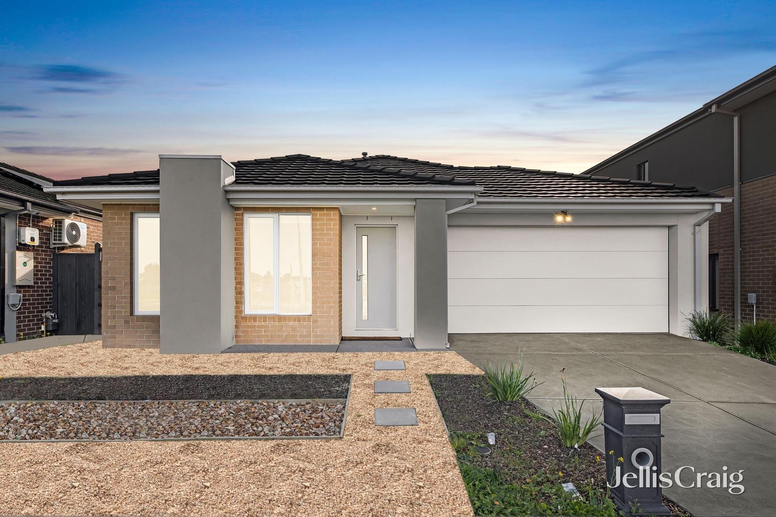 23 Melaan Way, Clyde North image 1