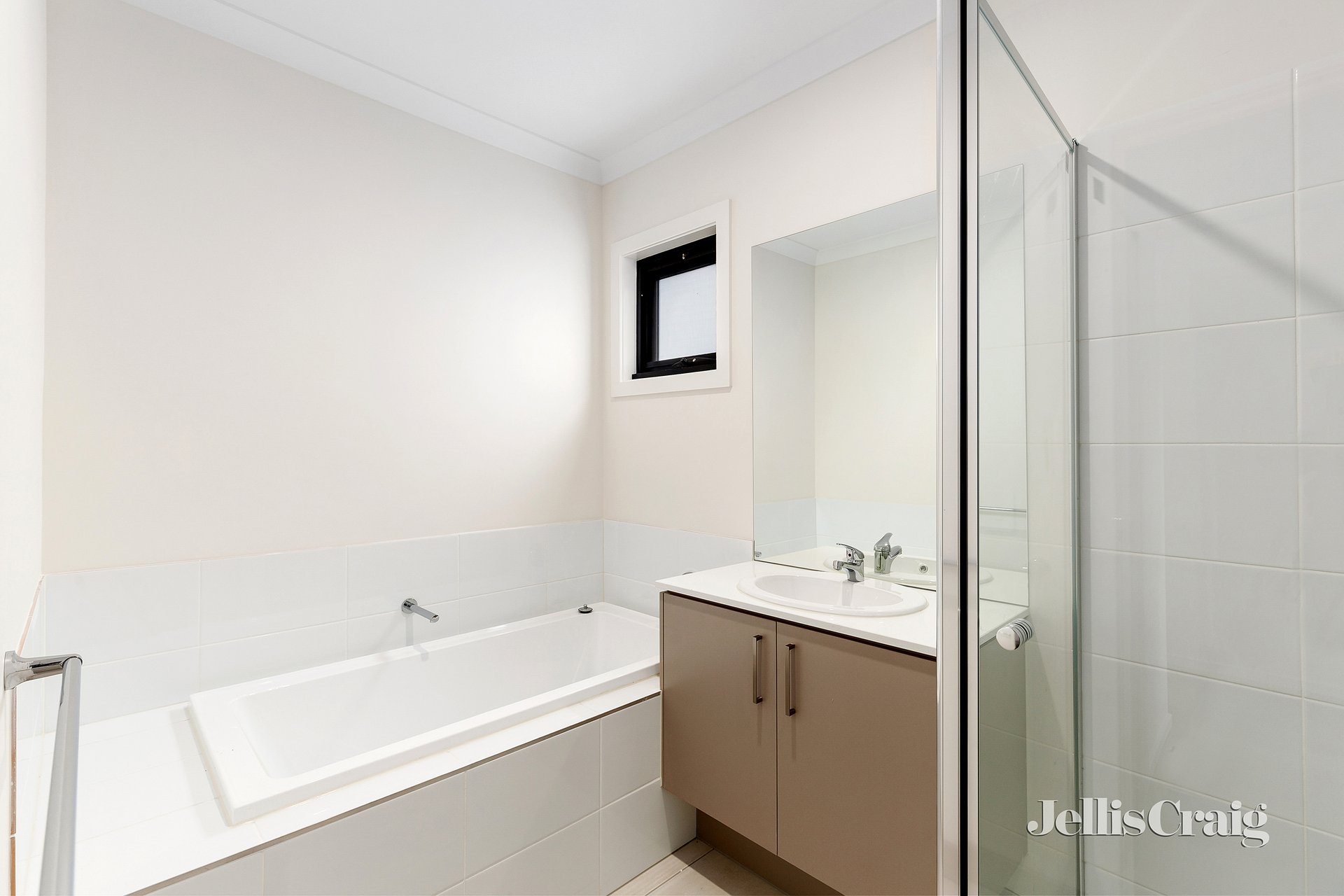 23 Midnight Circuit, South Morang image 10