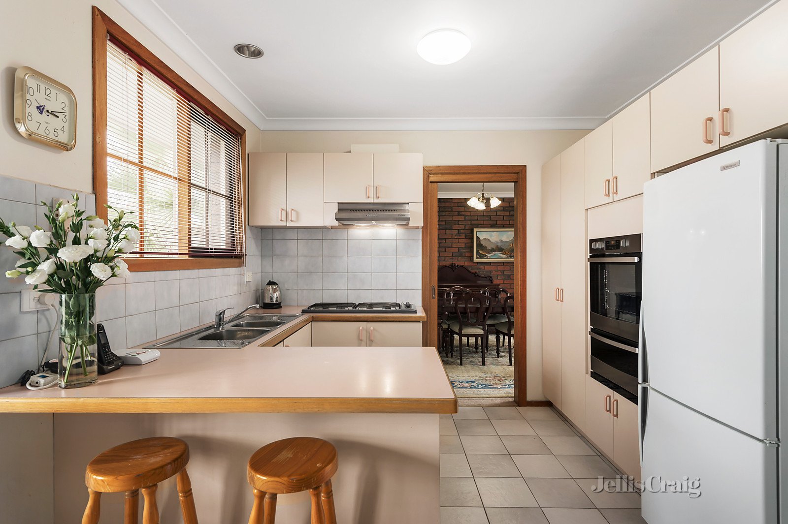 2/3 Milne Street, Templestowe image 2