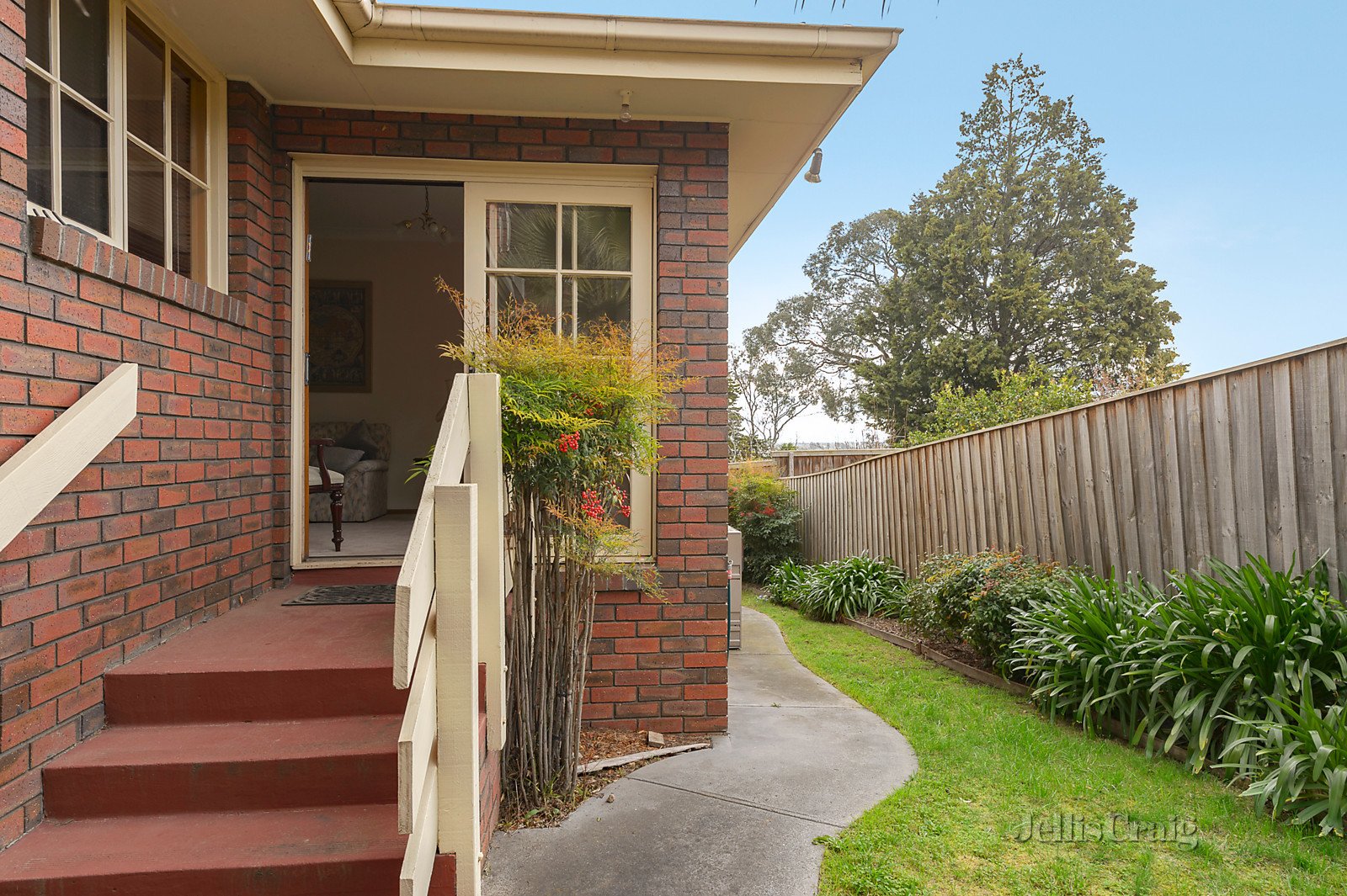 2/3 Milne Street, Templestowe image 9