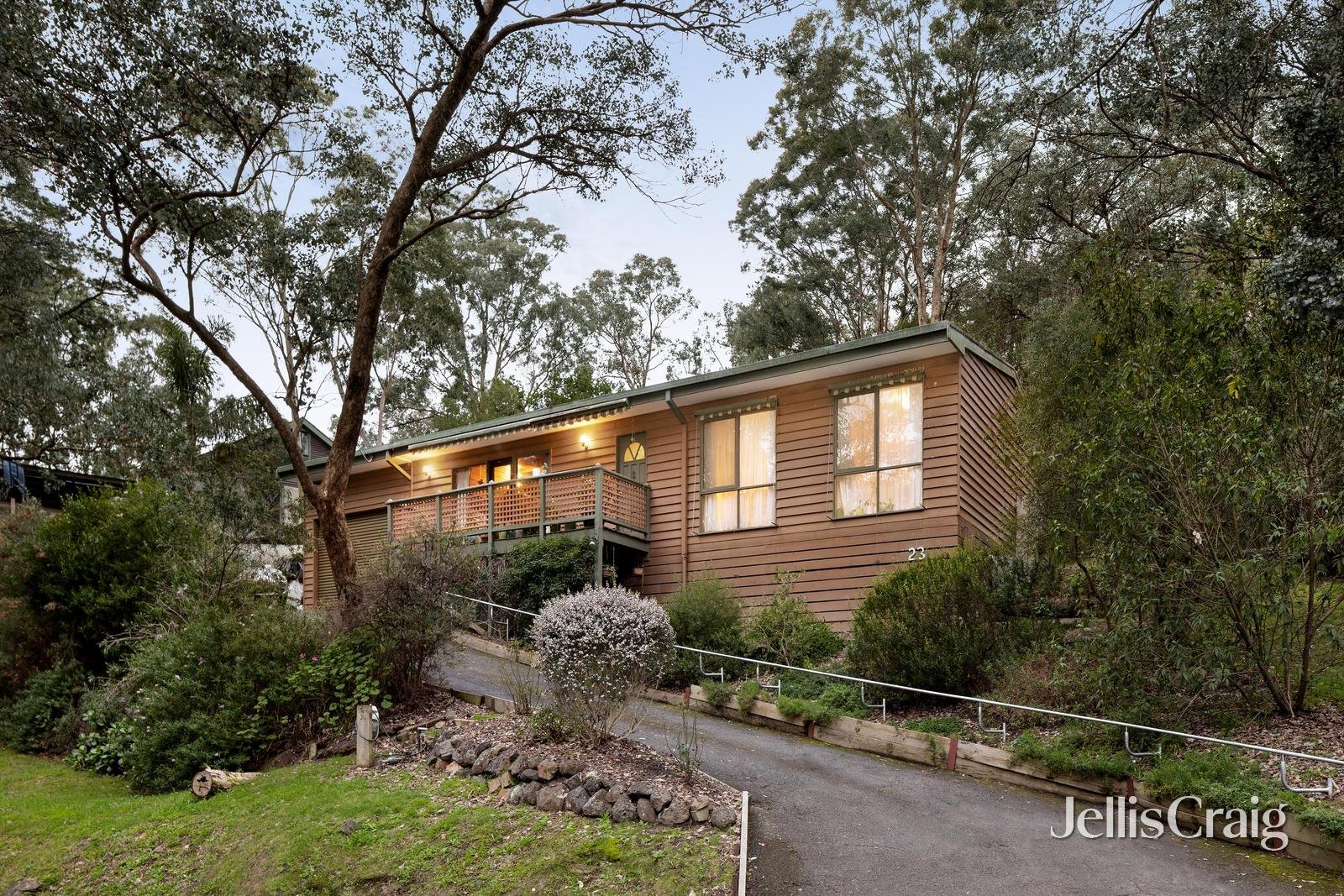 23 Mitchell Avenue, Warrandyte image 1