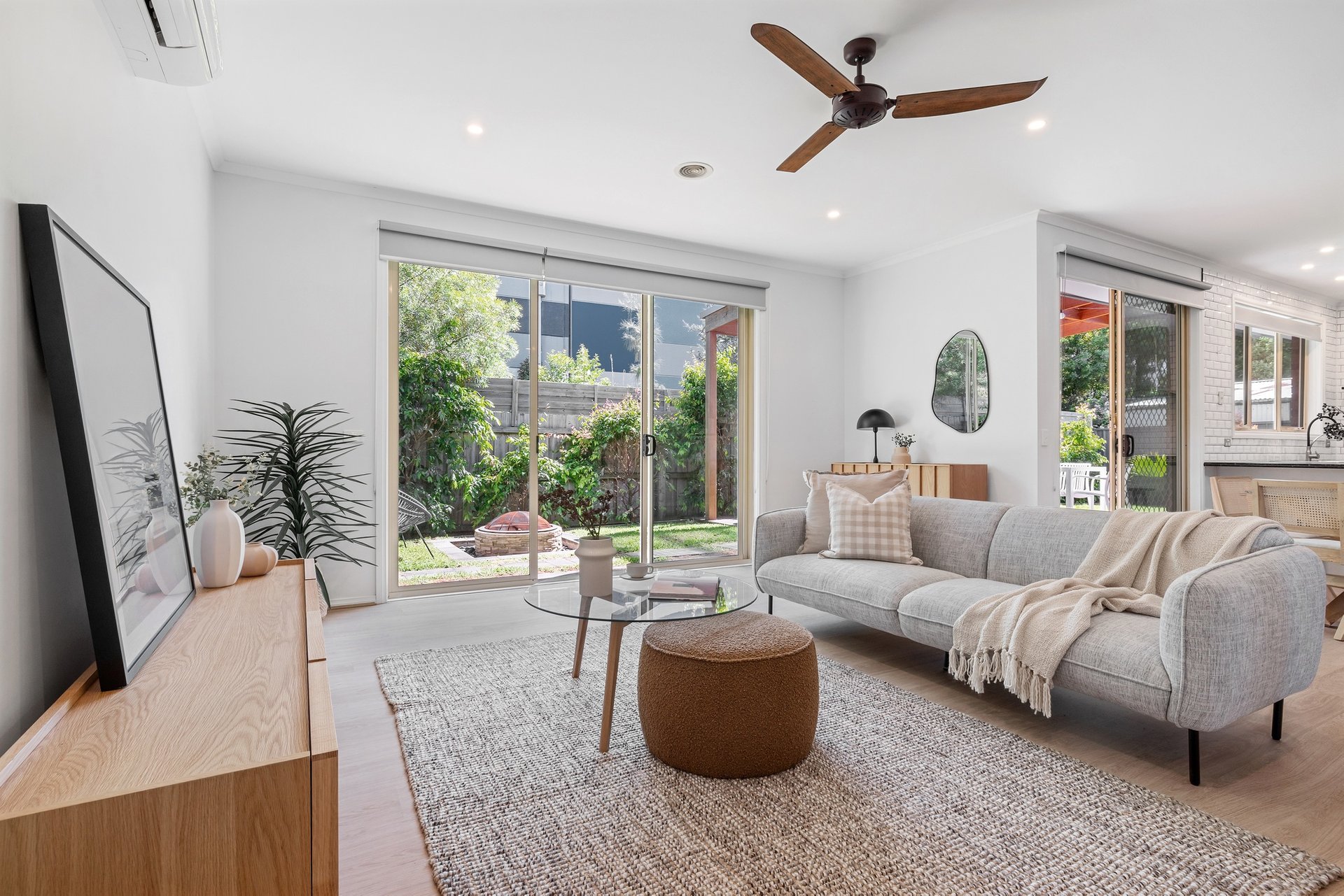 2/3 Monaro Court, Mooroolbark image 2