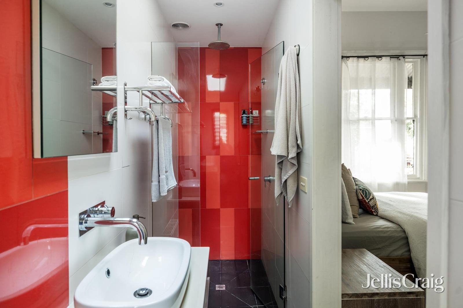 23 Moore Street, Elwood image 8