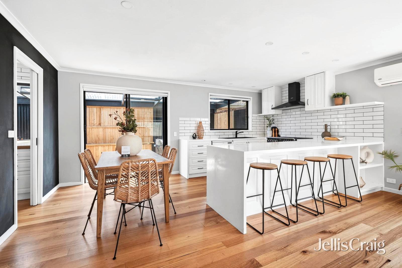 23 Mulholland Crescent, Grovedale image 2