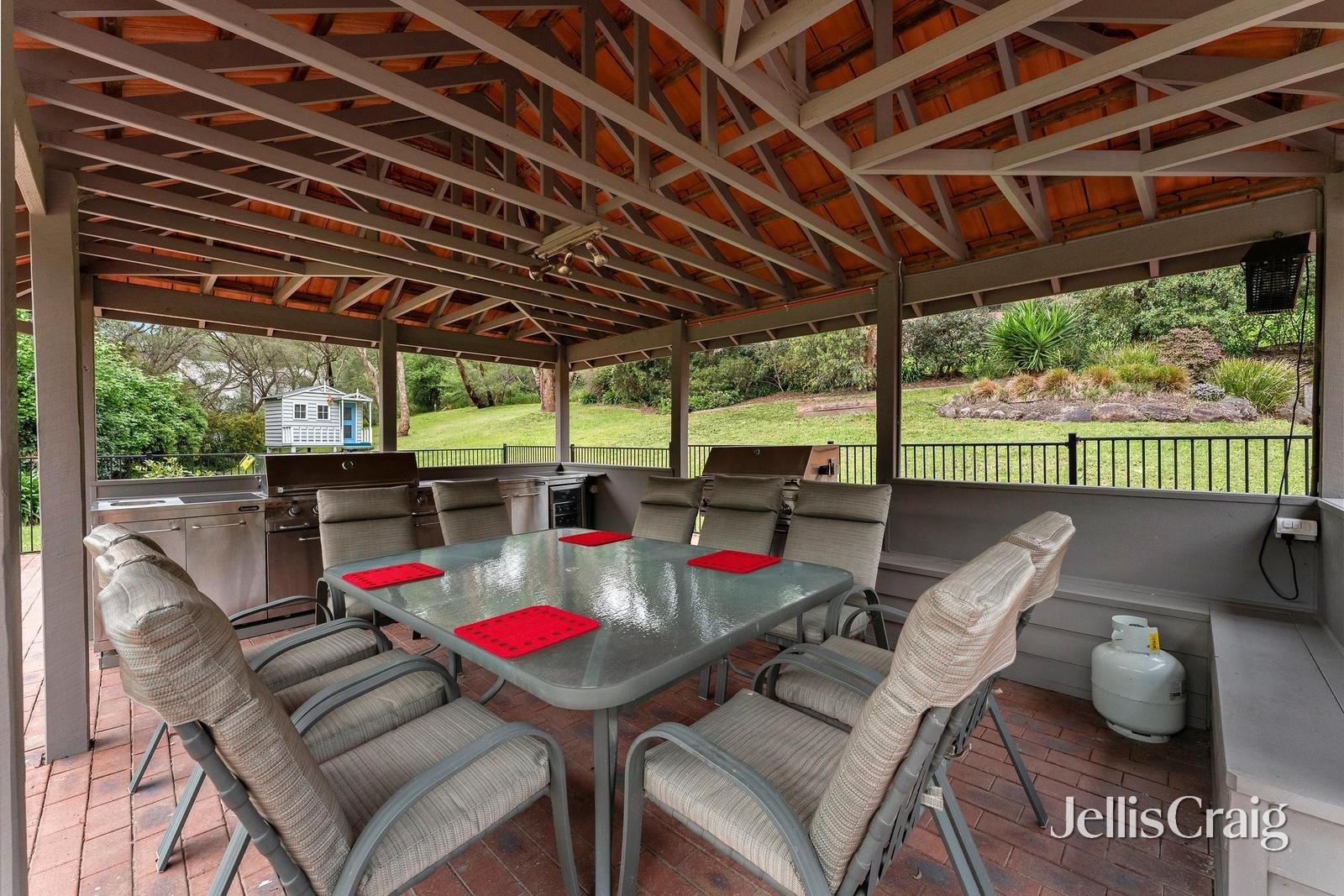 23 Murndal Drive, Donvale image 18