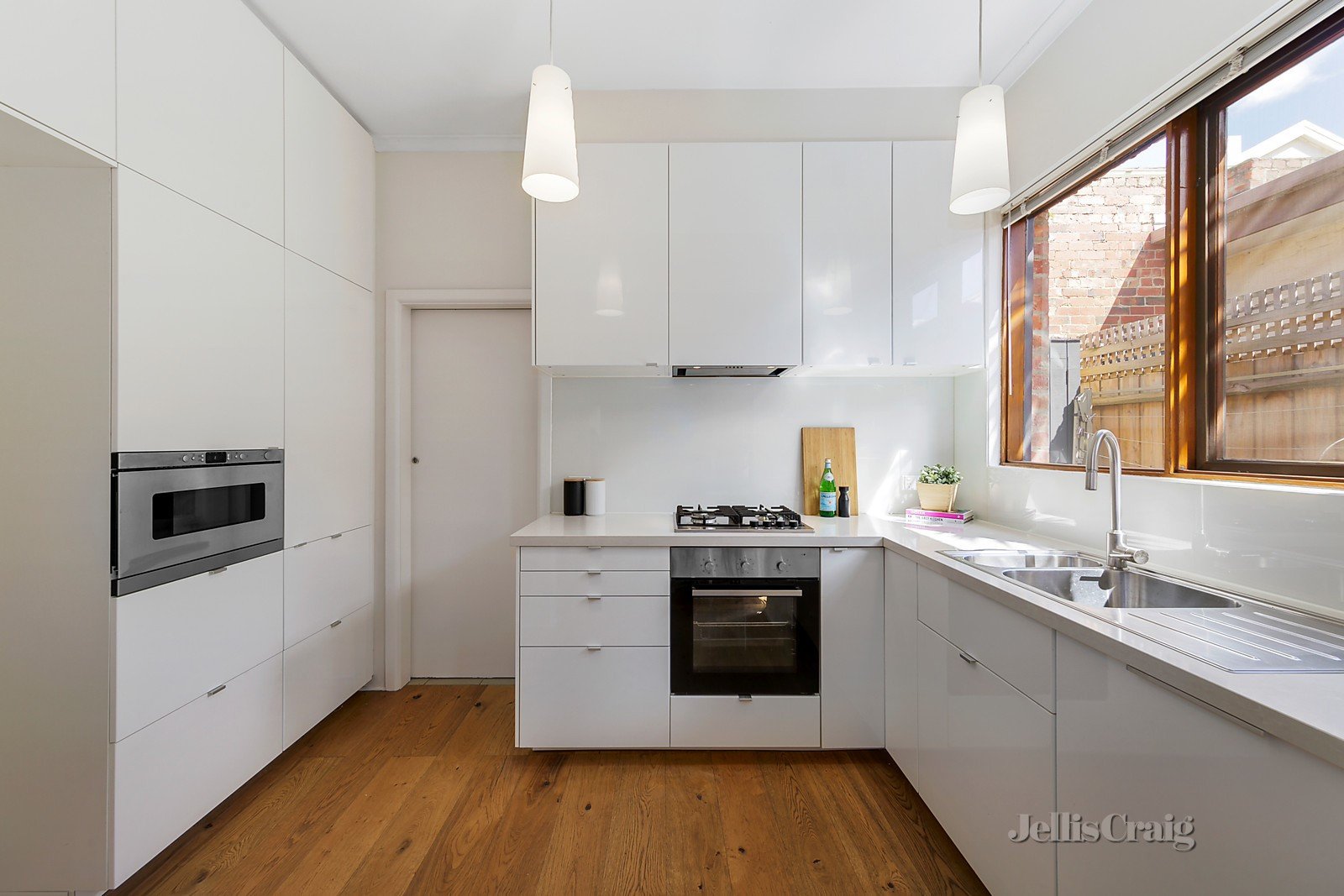 23 Myrtle Street, South Yarra image 3