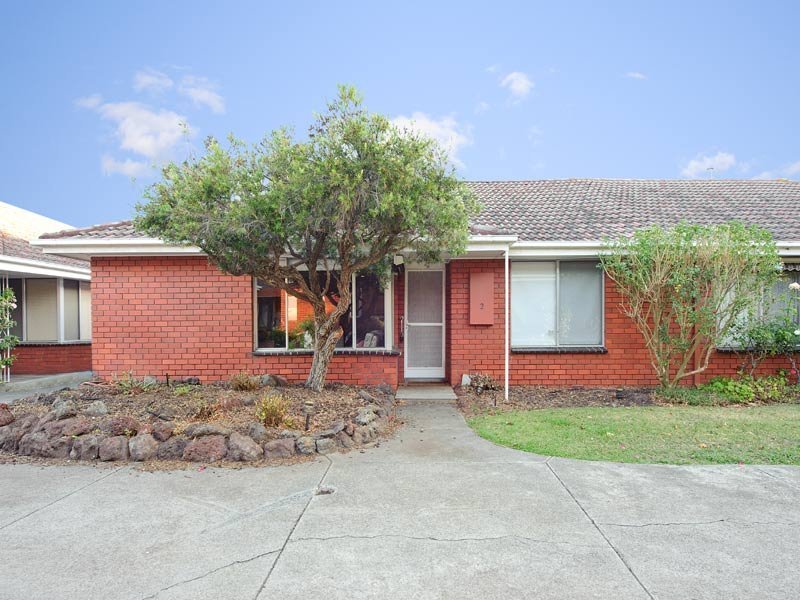 2/3 Nicholson Street, Balwyn North image 1