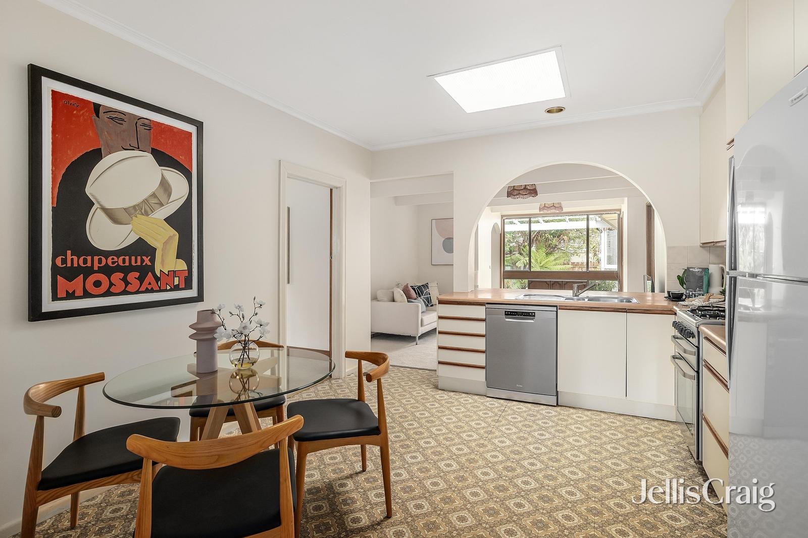 23 Normanby Road, Bentleigh East image 4