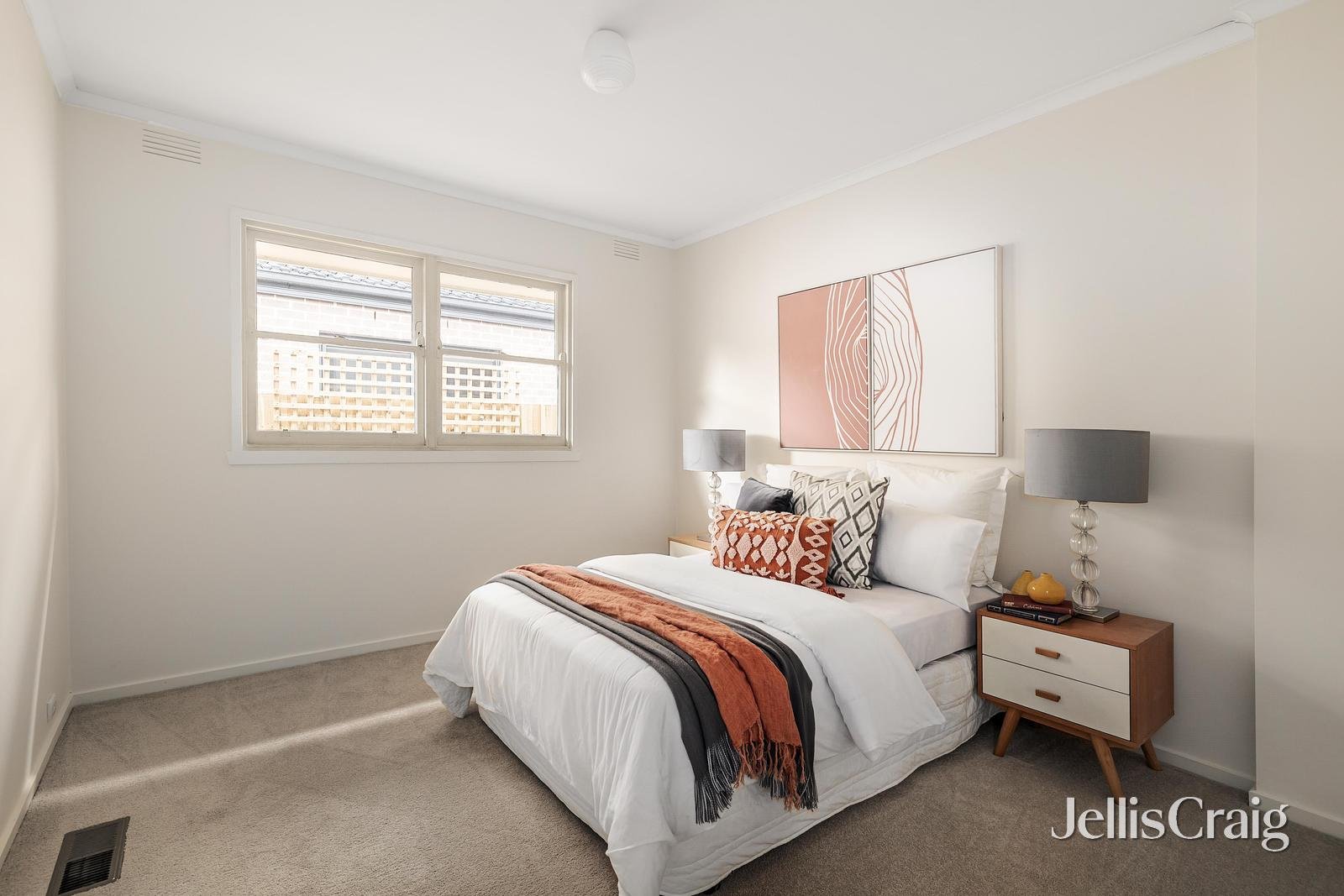 23 Normanby Road, Bentleigh East image 8