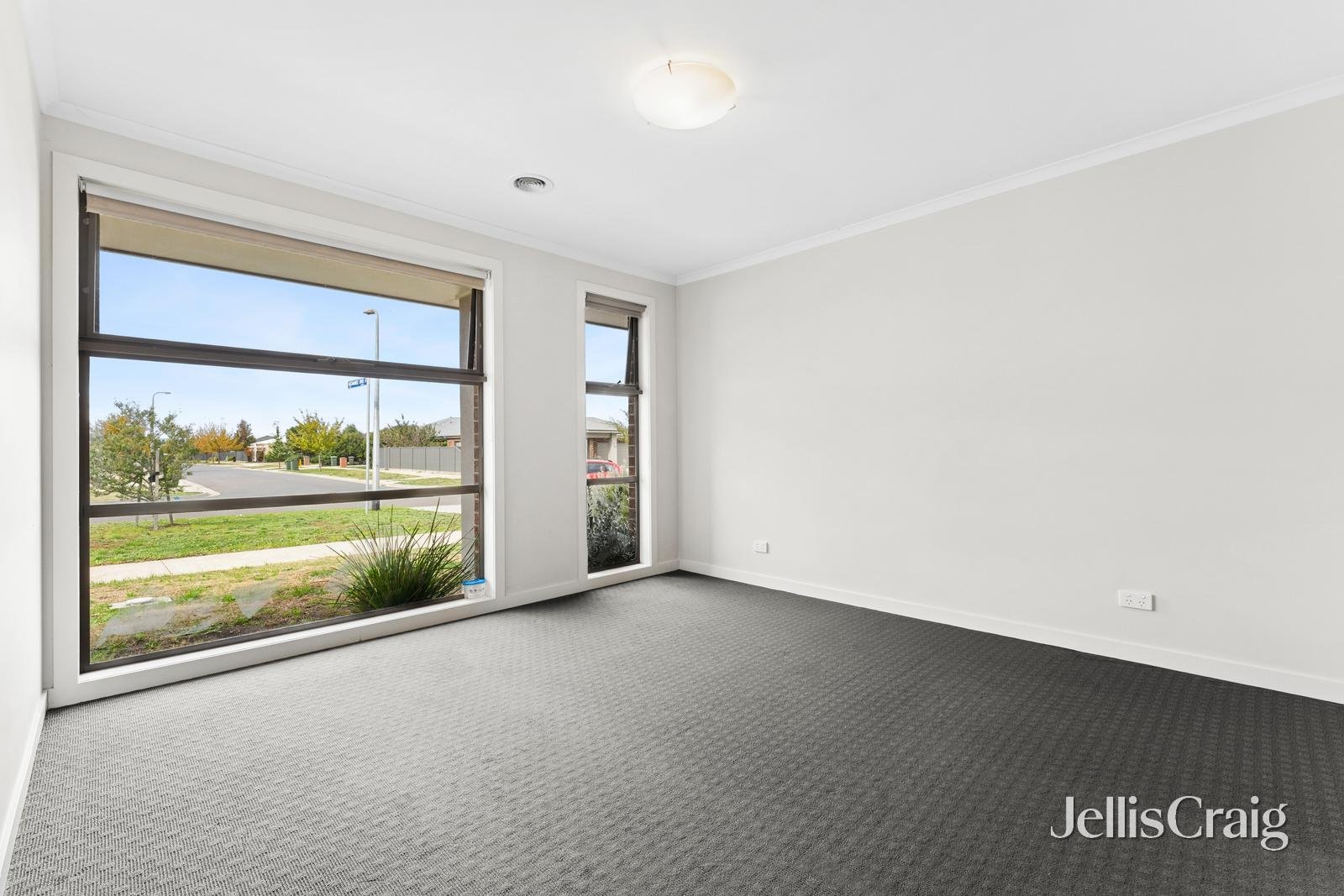 23 O'Callaghan Parade, Lucas image 6
