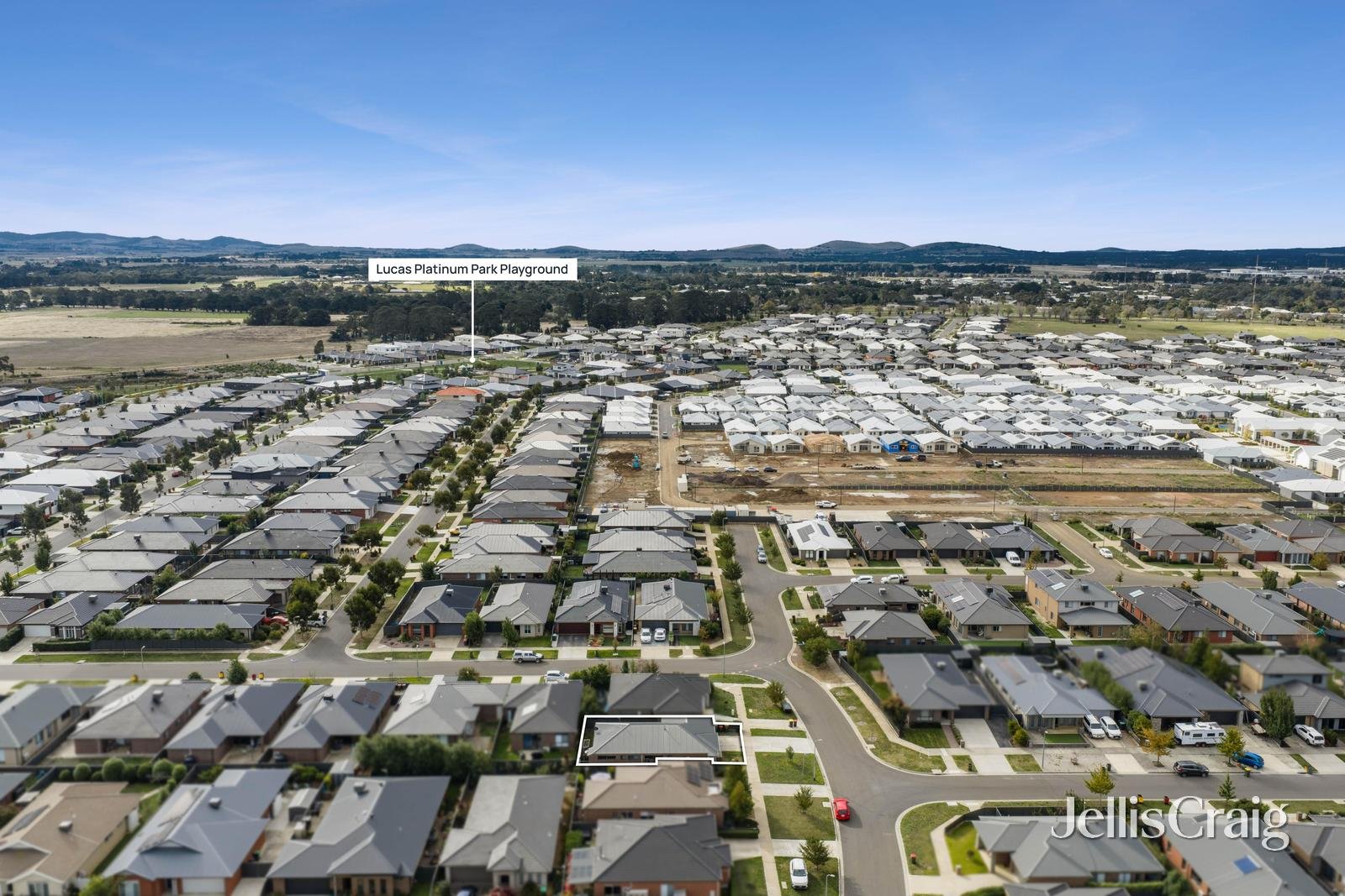 23 O'Callaghan Parade, Lucas image 15