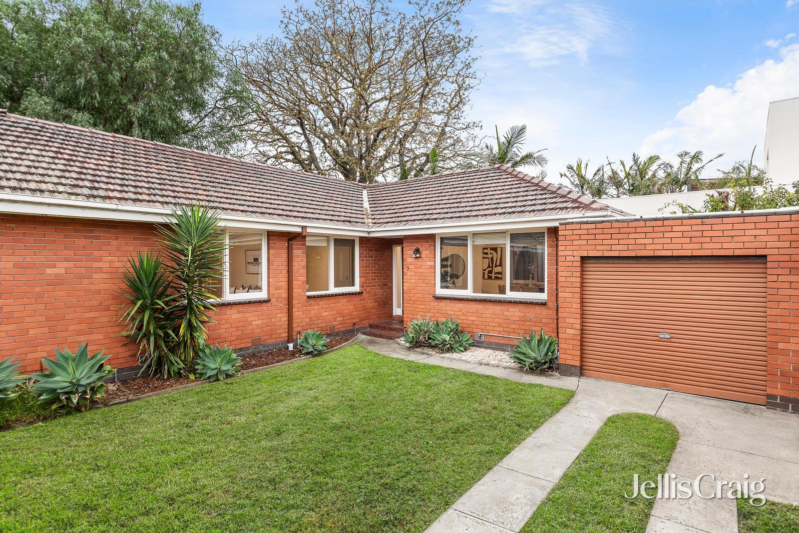 2/3 Orchard Street, Brighton image 1