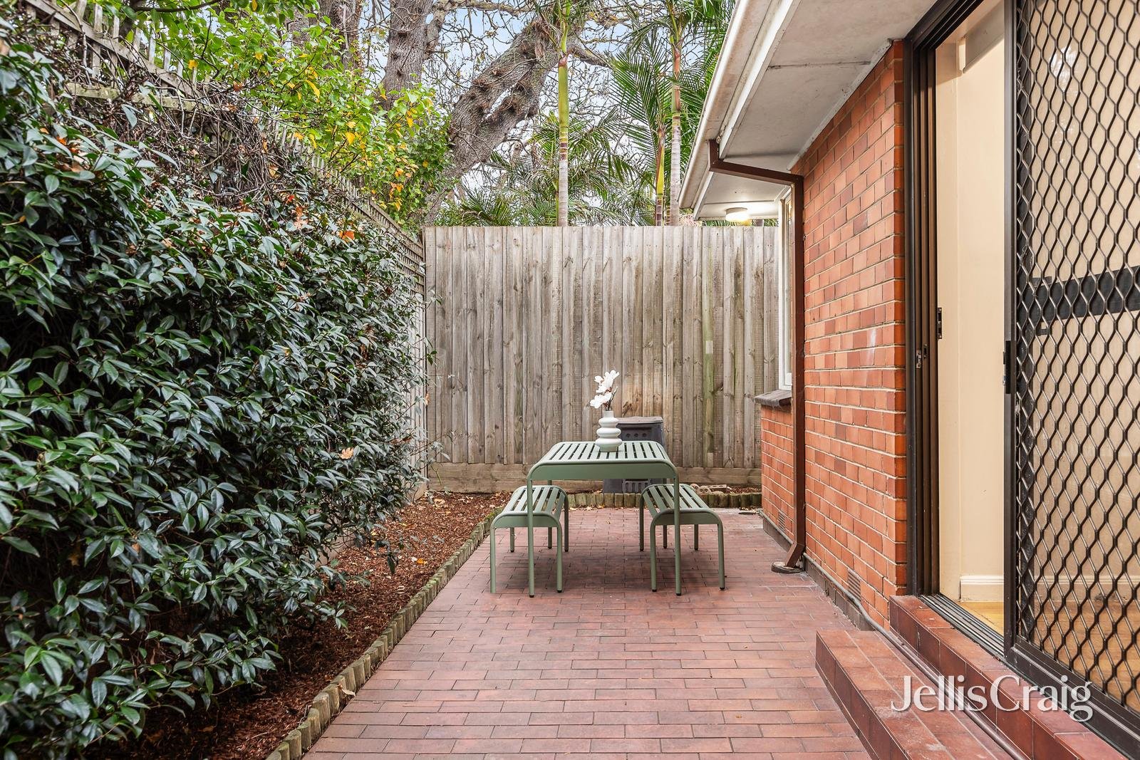 2/3 Orchard Street, Brighton image 9