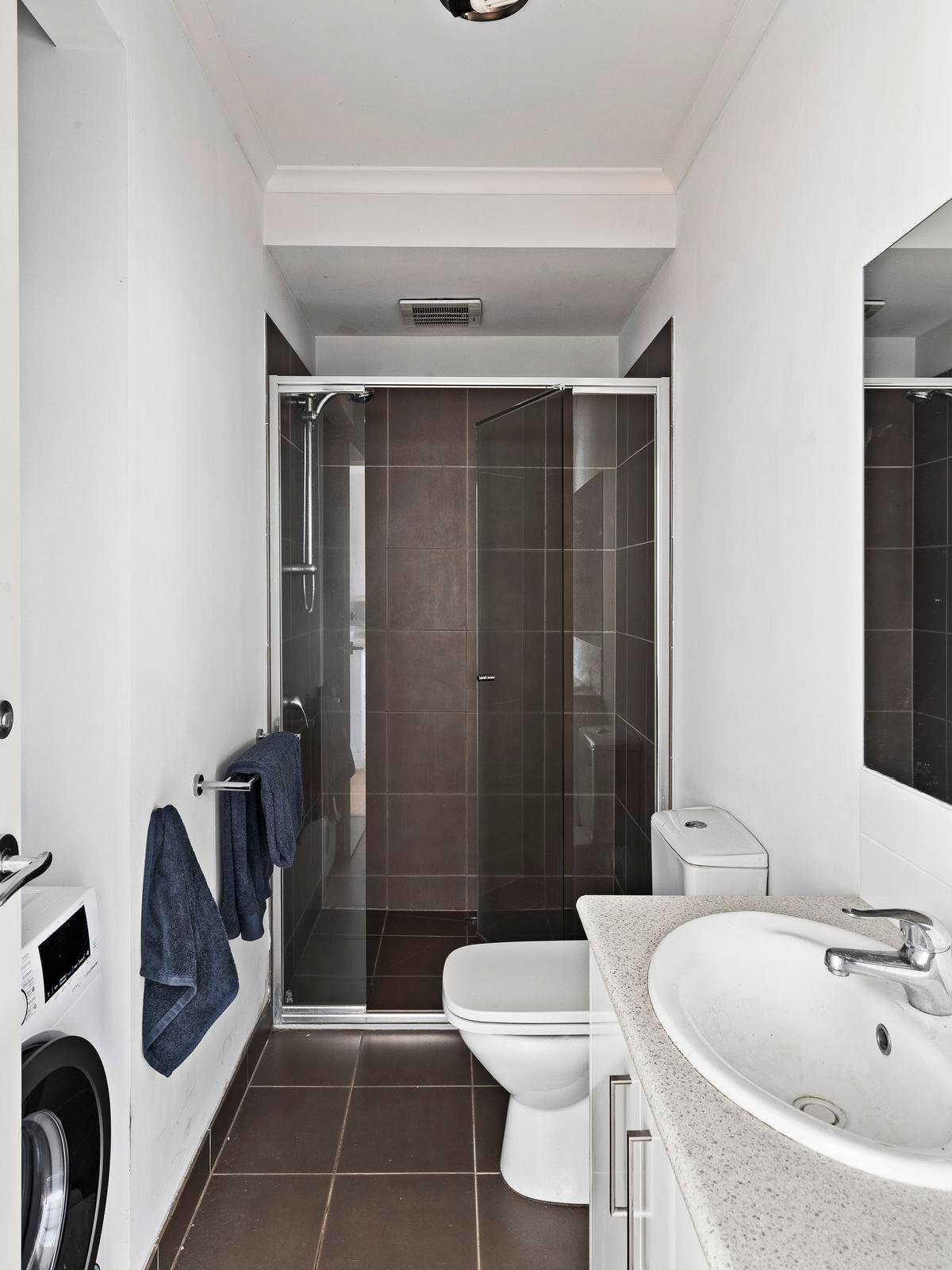 2/3 Orr Street, Heidelberg Heights image 10