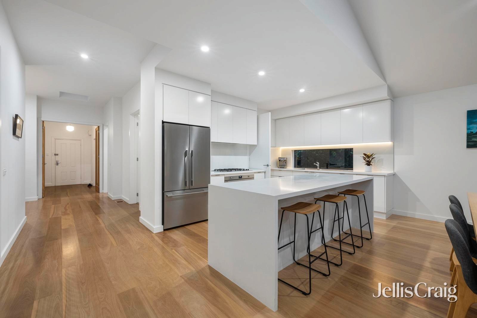 23 Park Crescent, Bentleigh image 6