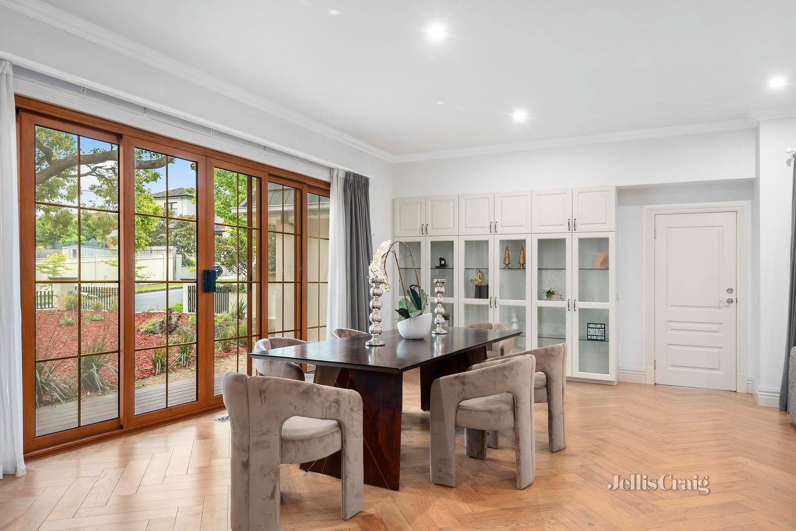 23 Pembroke Street, Surrey Hills image 3