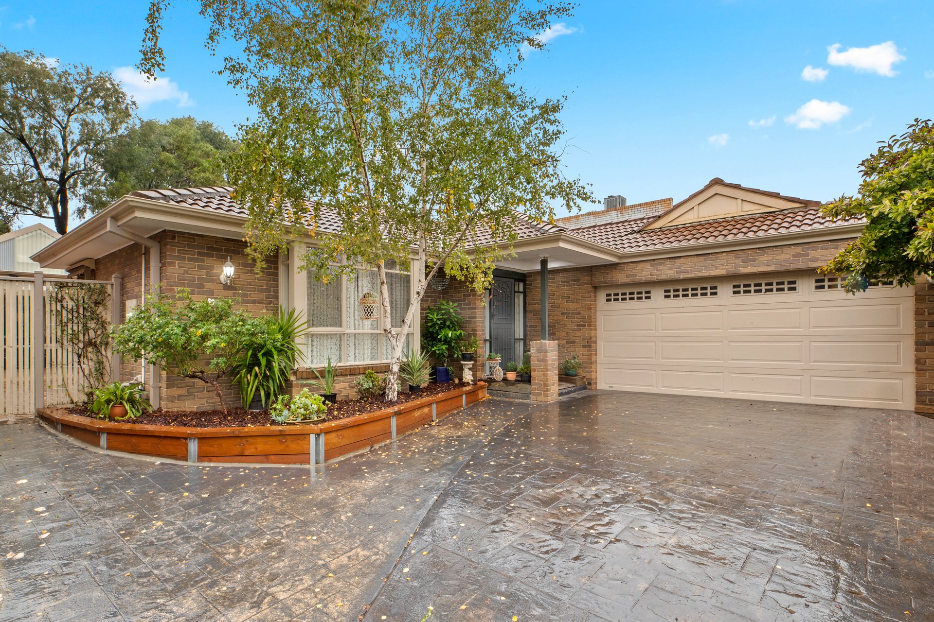 23 Pratico Court, Forest Hill image 1