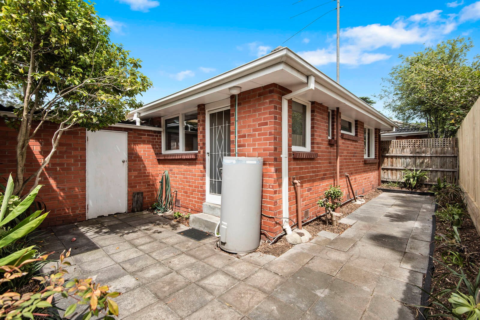 2 / 3 Reno Road Sandringham