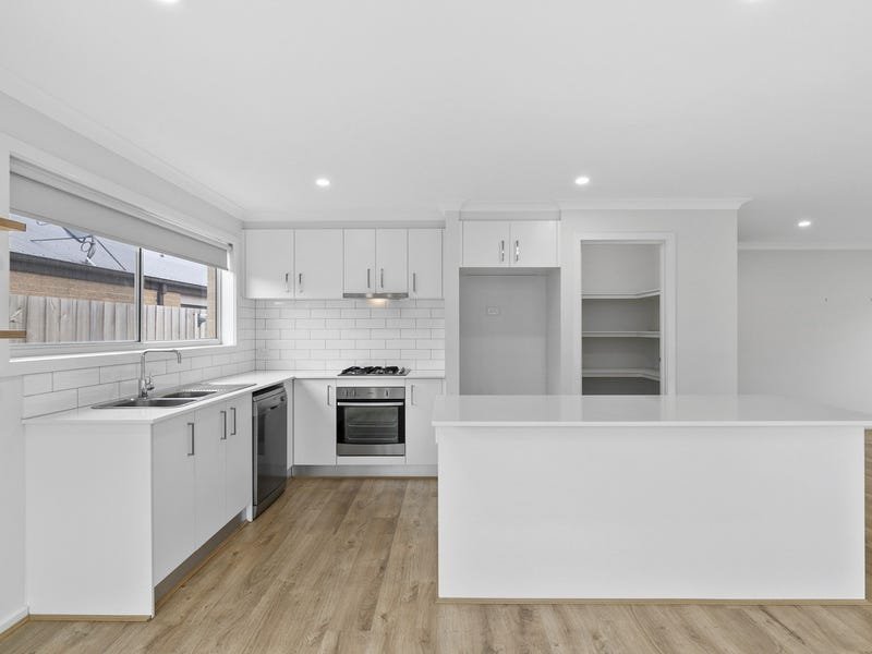 23 Romley Avenue, Armstrong&nbsp;Creek image 2