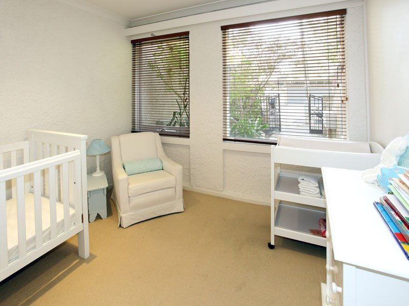 2/3 Ruskin Street, Elwood image 7