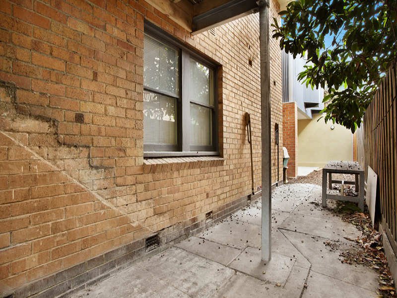 2/3 Scott Street, Elwood image 8