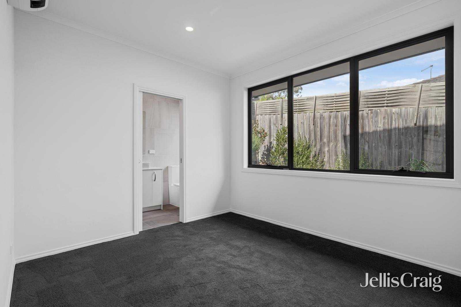 23 Shirley Street, Mooroolbark image 5