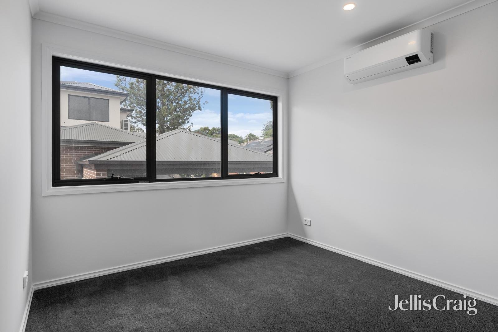 23 Shirley Street, Mooroolbark image 8