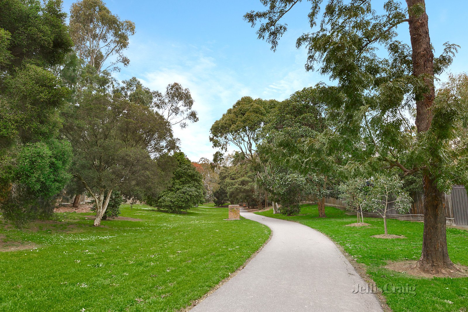 23 Spruzen Avenue, Kew East image 11