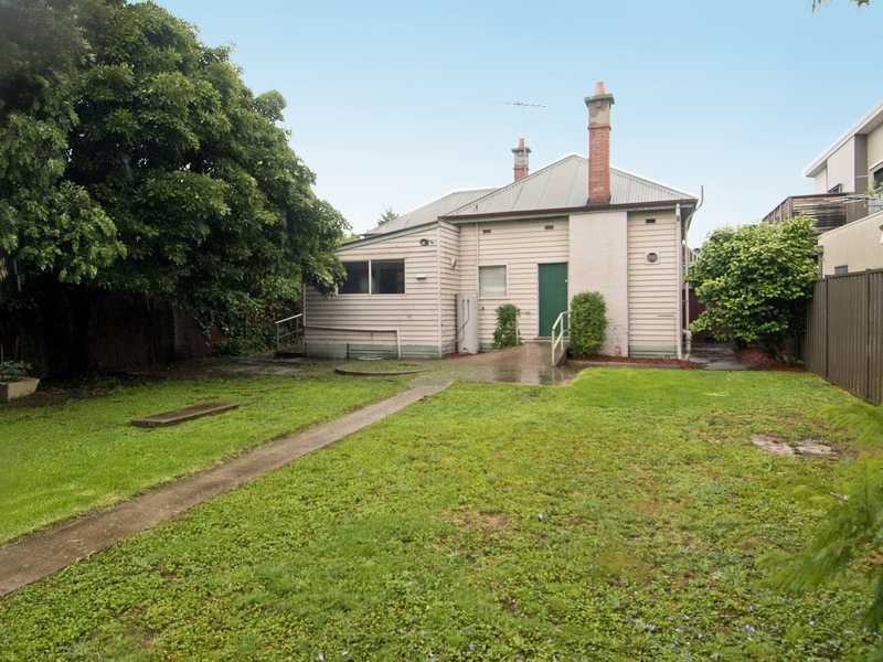 23 St David Street, Rippleside image 8