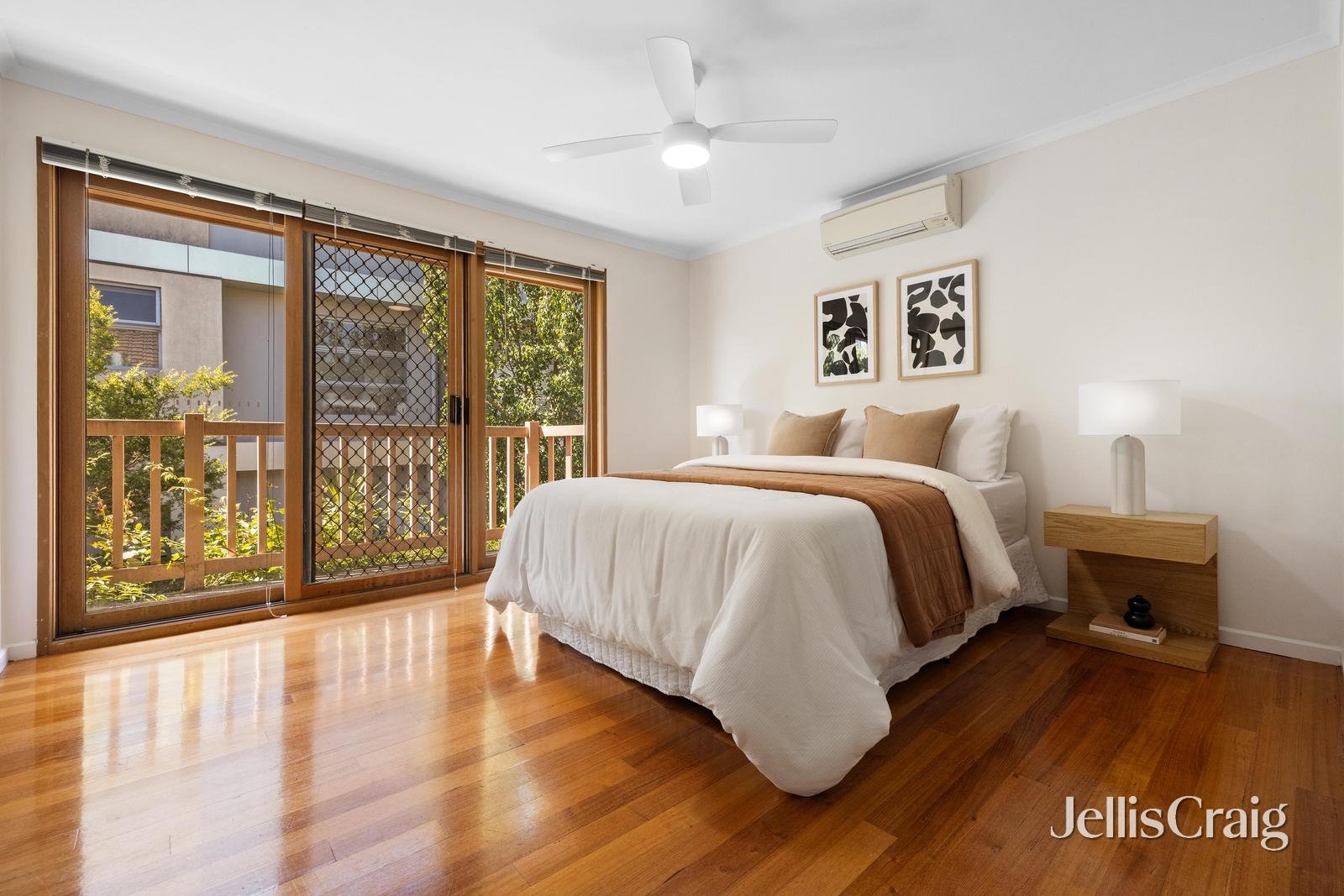 2/3 Station Street, Blackburn image 9