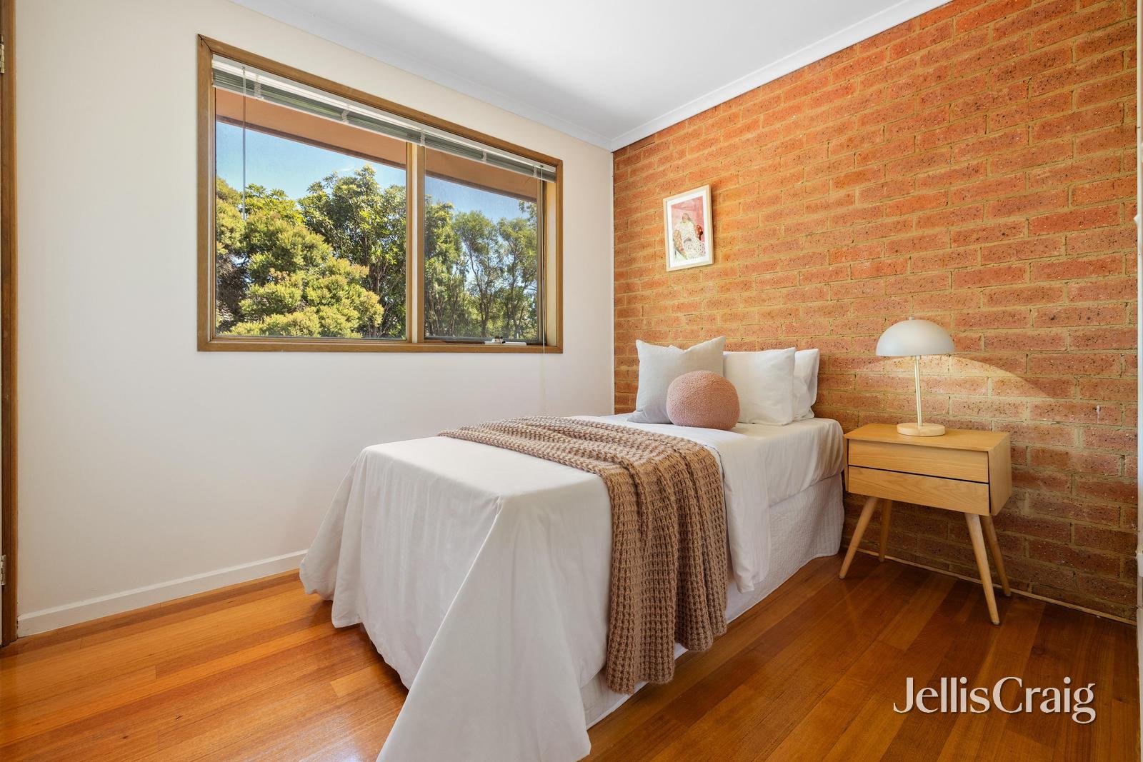 2/3 Station Street, Blackburn image 10