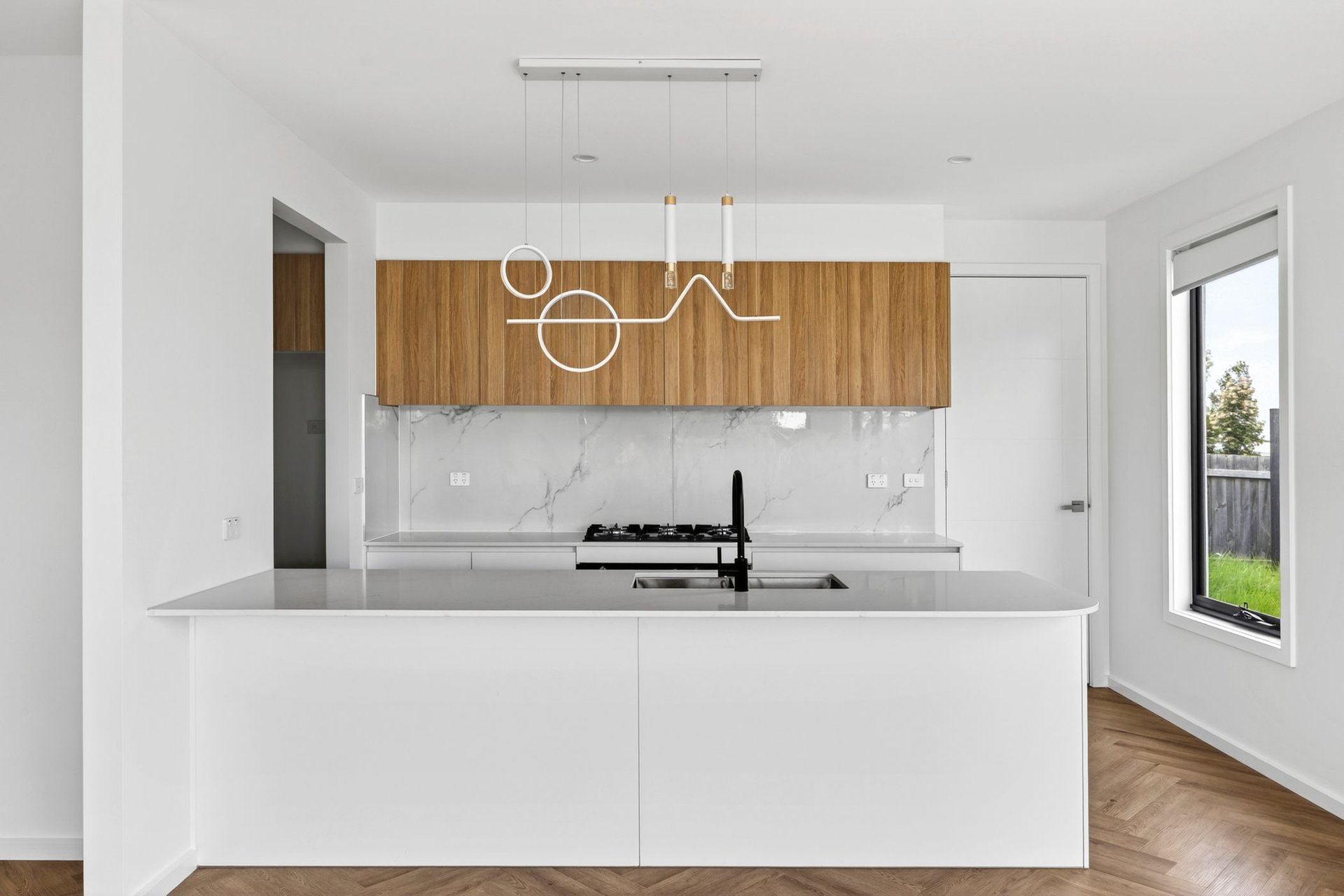 2/3 Sullivan Court, Belmont image 2