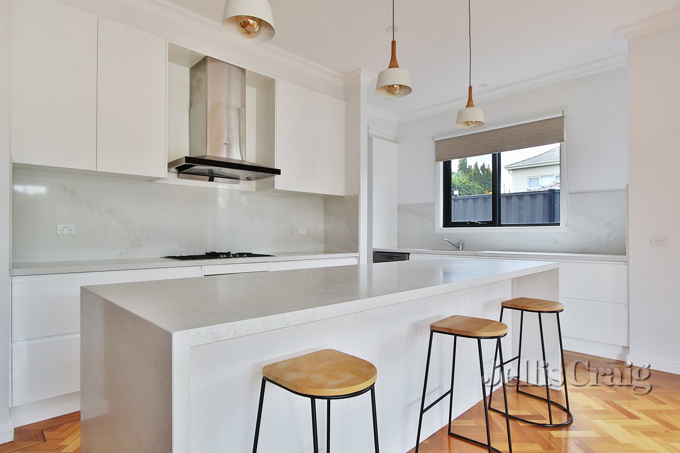 2/3 Summit Crescent, Glen&nbsp;Waverley image 1