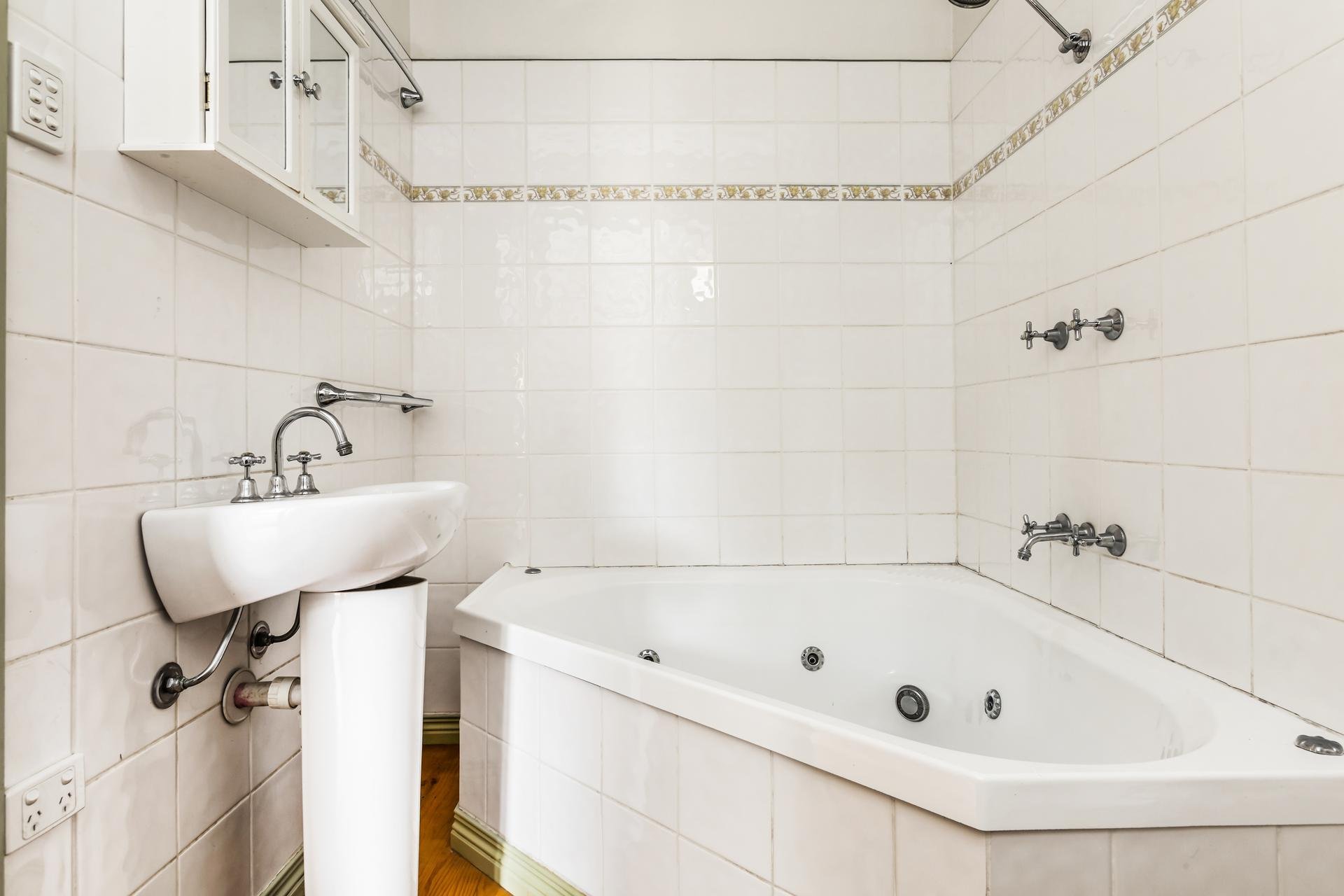 23 Taylors Road, Croydon image 2