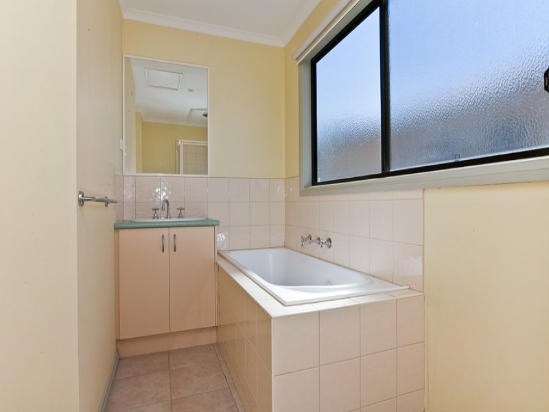 23 The Crescent, Point Cook image 7