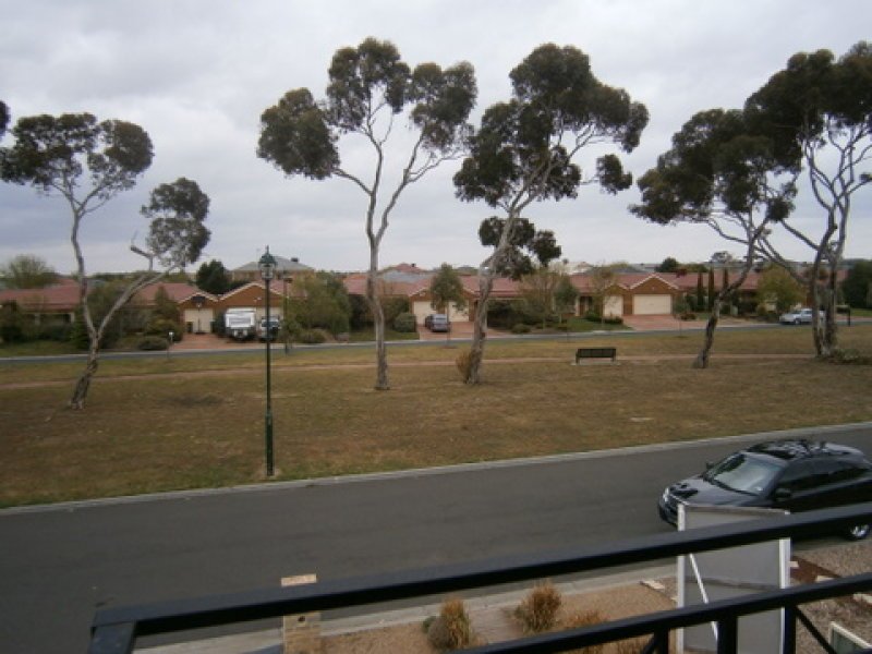 23 The Crescent, Point Cook image 9