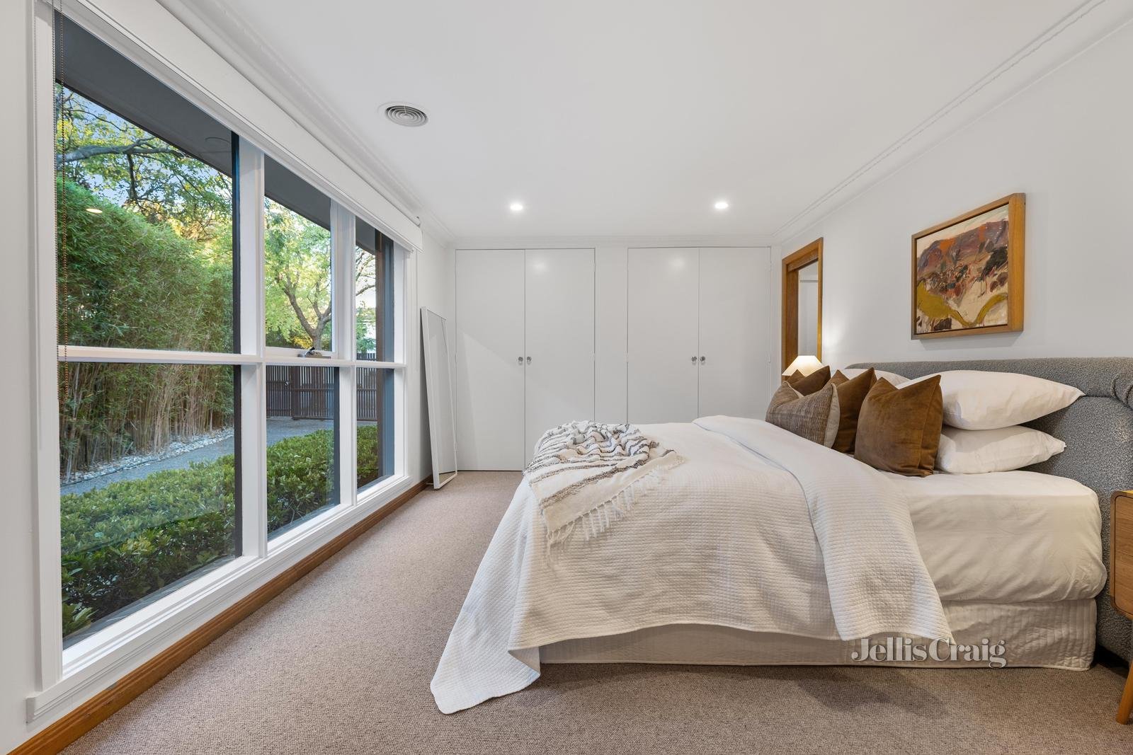 23 The Grange, Malvern East image 9