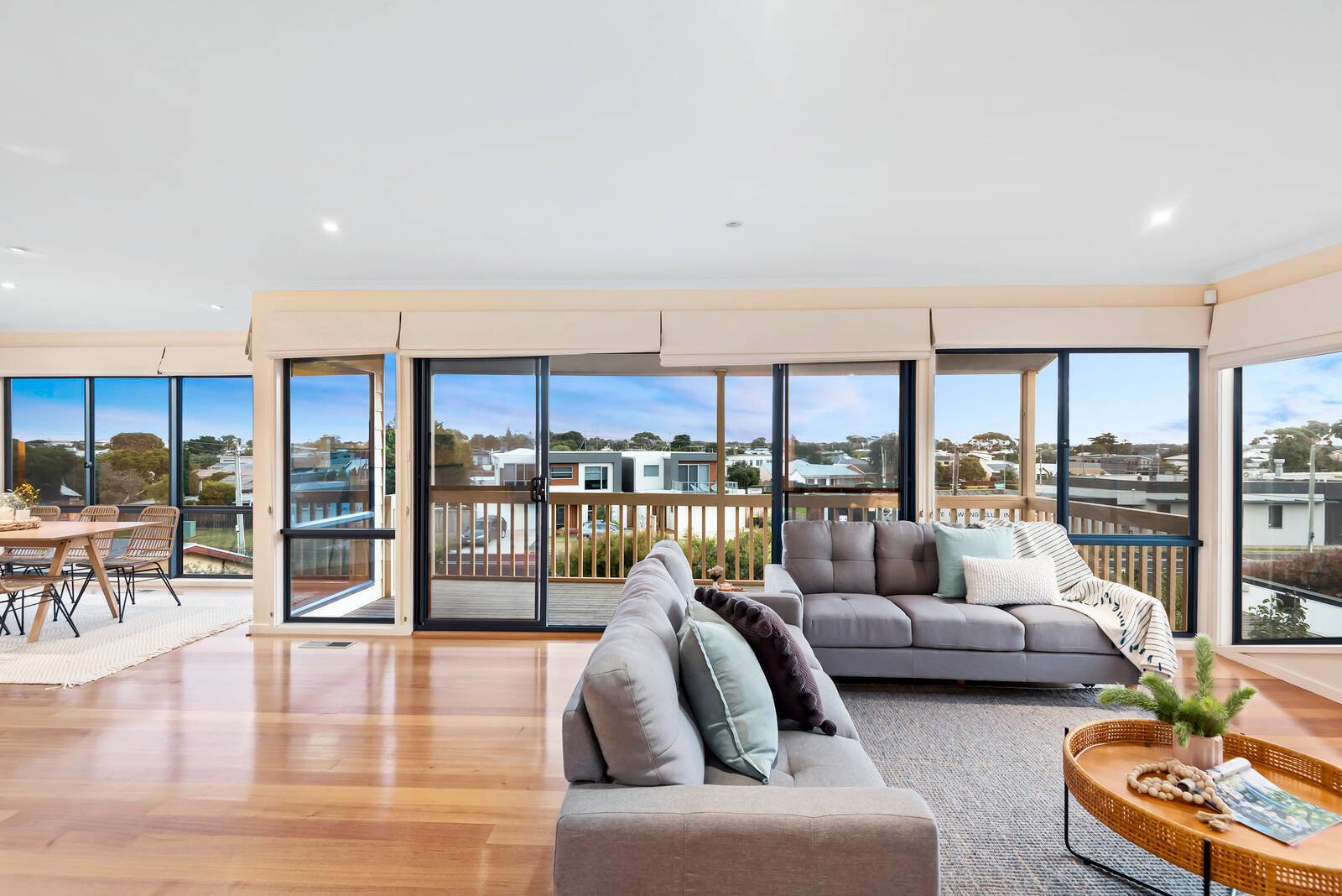 Property Gallery Thumbnail 3