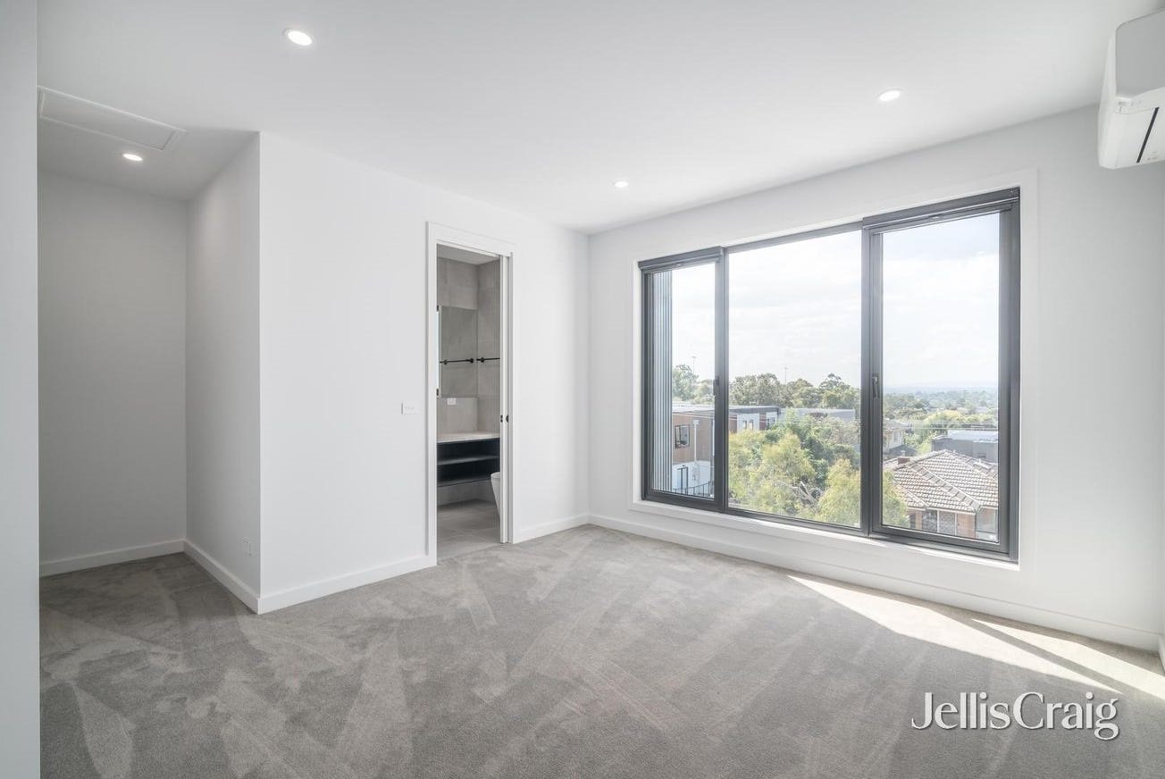 2/3 Thiele Street, Doncaster image 4