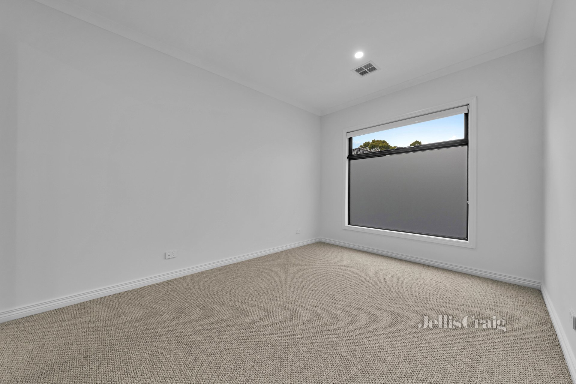 2/3 Thurloo Street, Chadstone image 6