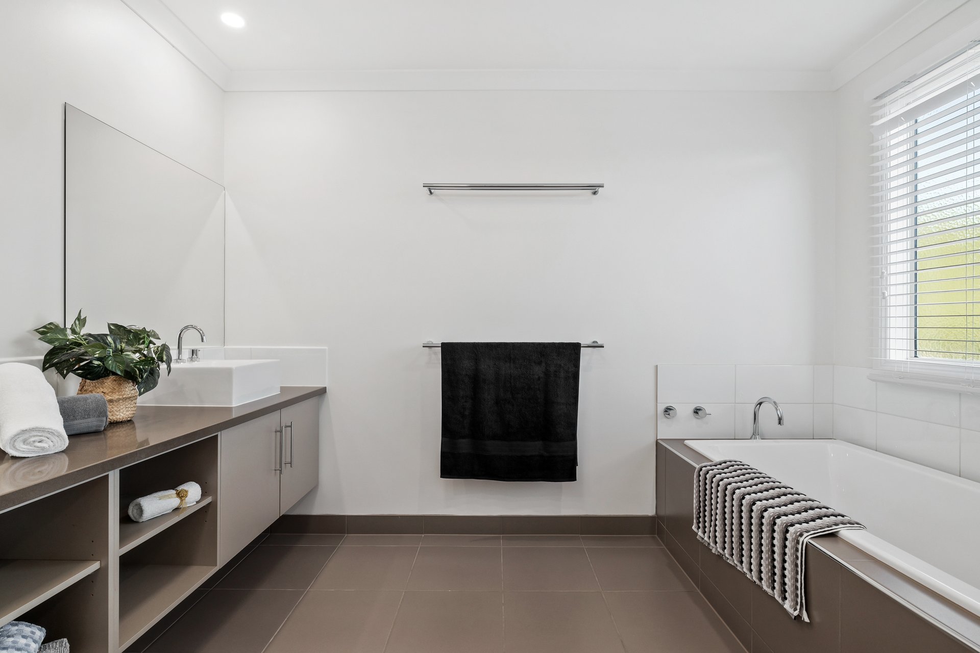 23 Tiverton Circuit, Mooroolbark image 11