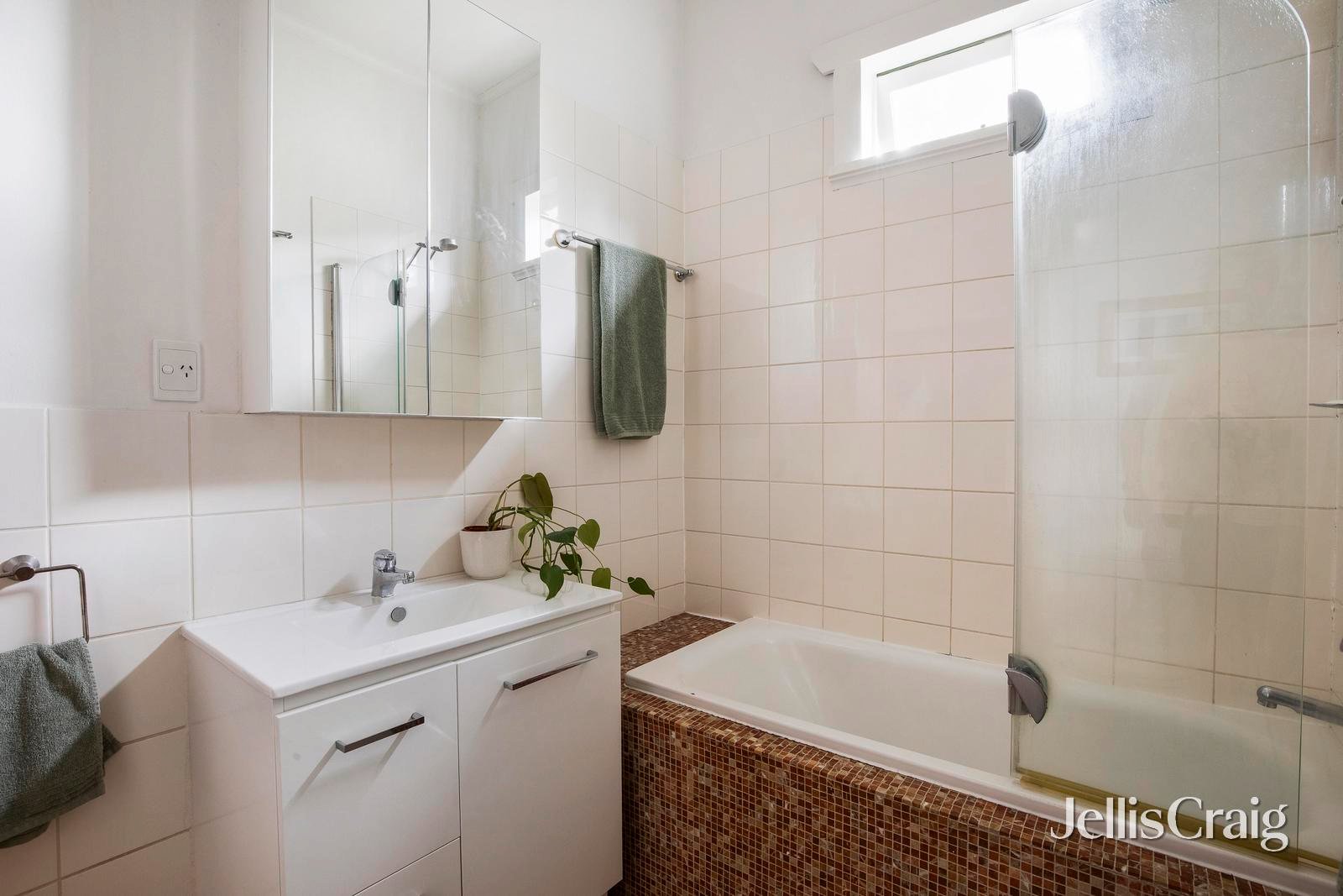 23 Tower Avenue, Alphington image 8