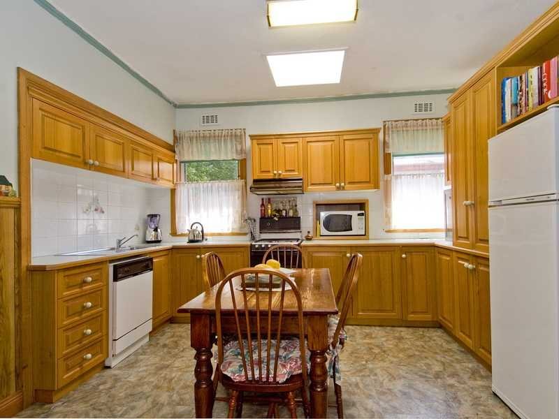 23 Toyne Avenue, Hamlyn Heights image 2
