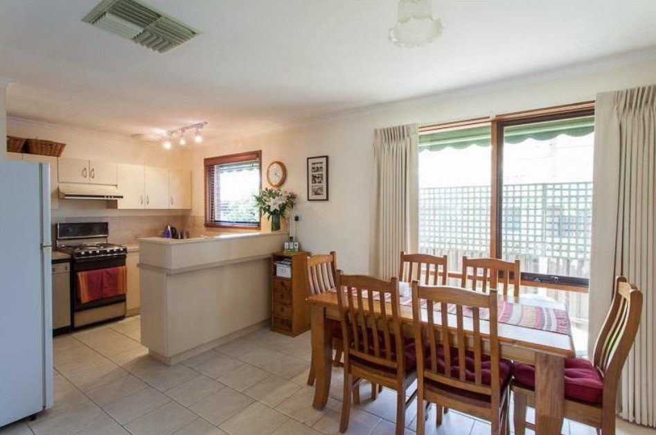 2/3 Tremaine Court, Mulgrave image 2