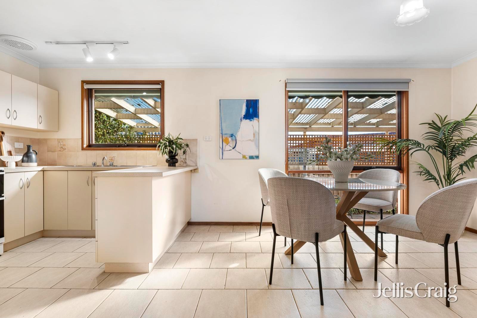 2/3 Tremaine Court, Mulgrave image 9